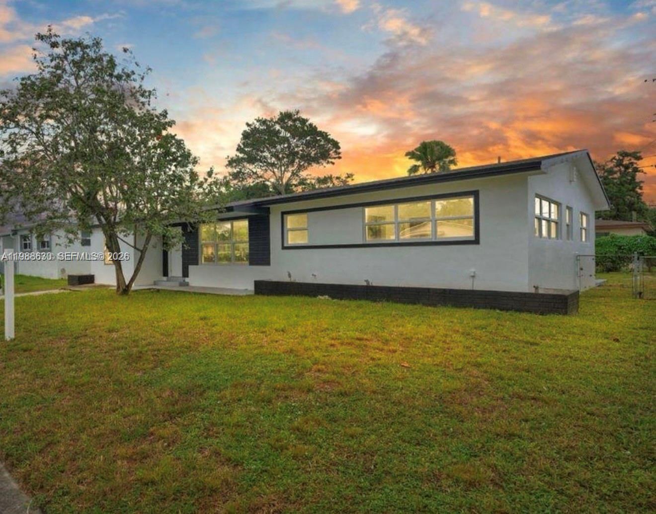 See details 17815 3 / 2 1577 sq. ft. $ 2026-03-24 0 Photo