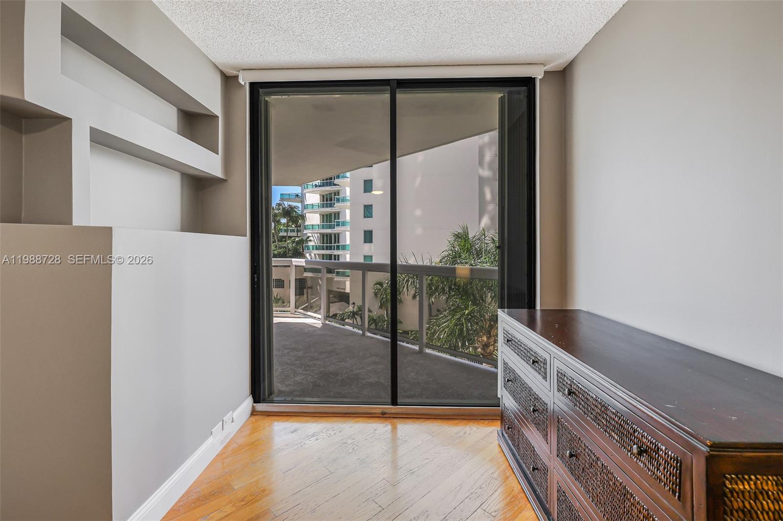 Photo of 20185 Country Club Dr  #302, Aventura, Florida, 33180 - 