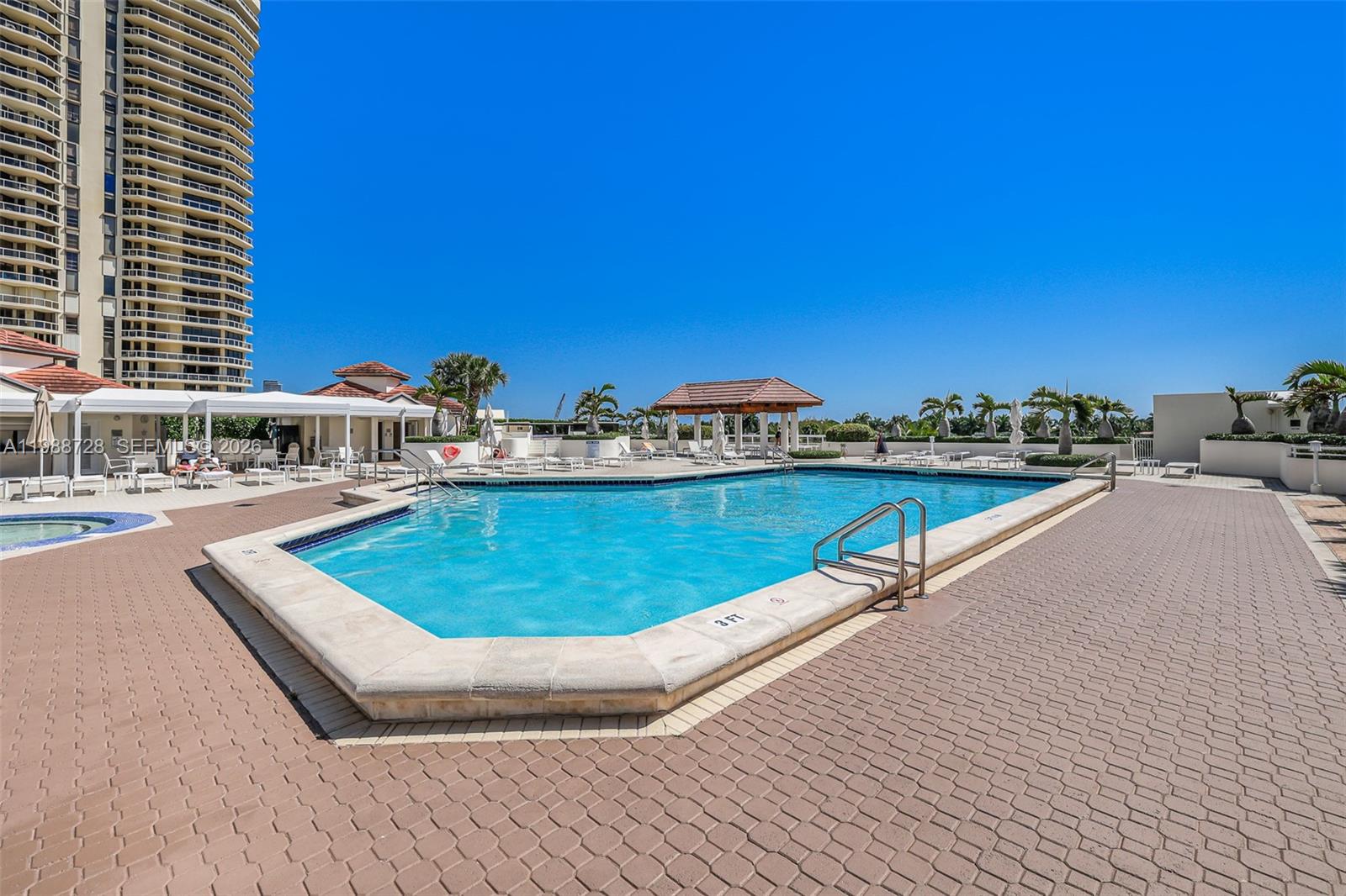 Photo of 20185 Country Club Dr  #302, Aventura, Florida, 33180 - 