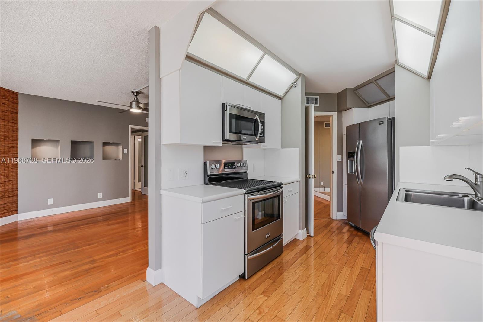 Photo of 20185 Country Club Dr  #302, Aventura, Florida, 33180 - 