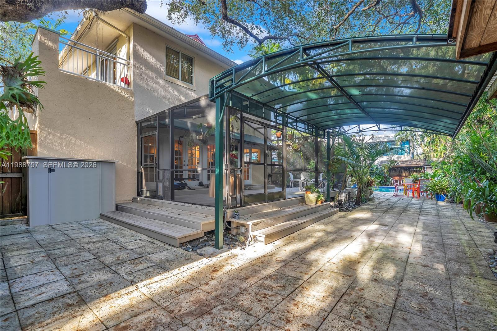   /   кв.футов $ 2026-03-24 0 Фото