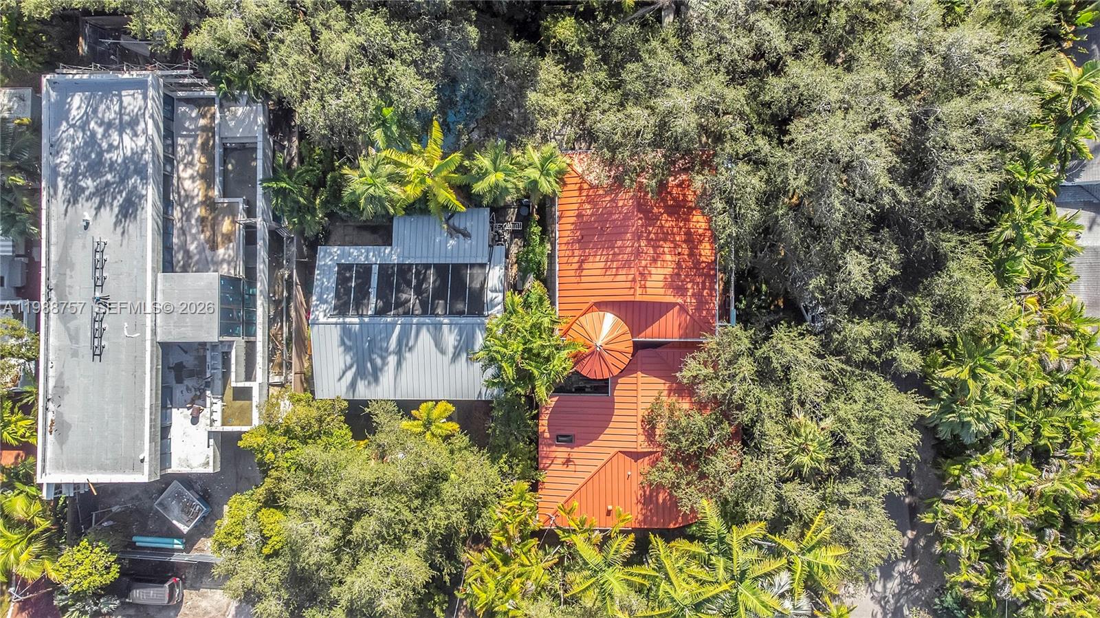   /   кв.футов $ 2026-03-24 0 Фото