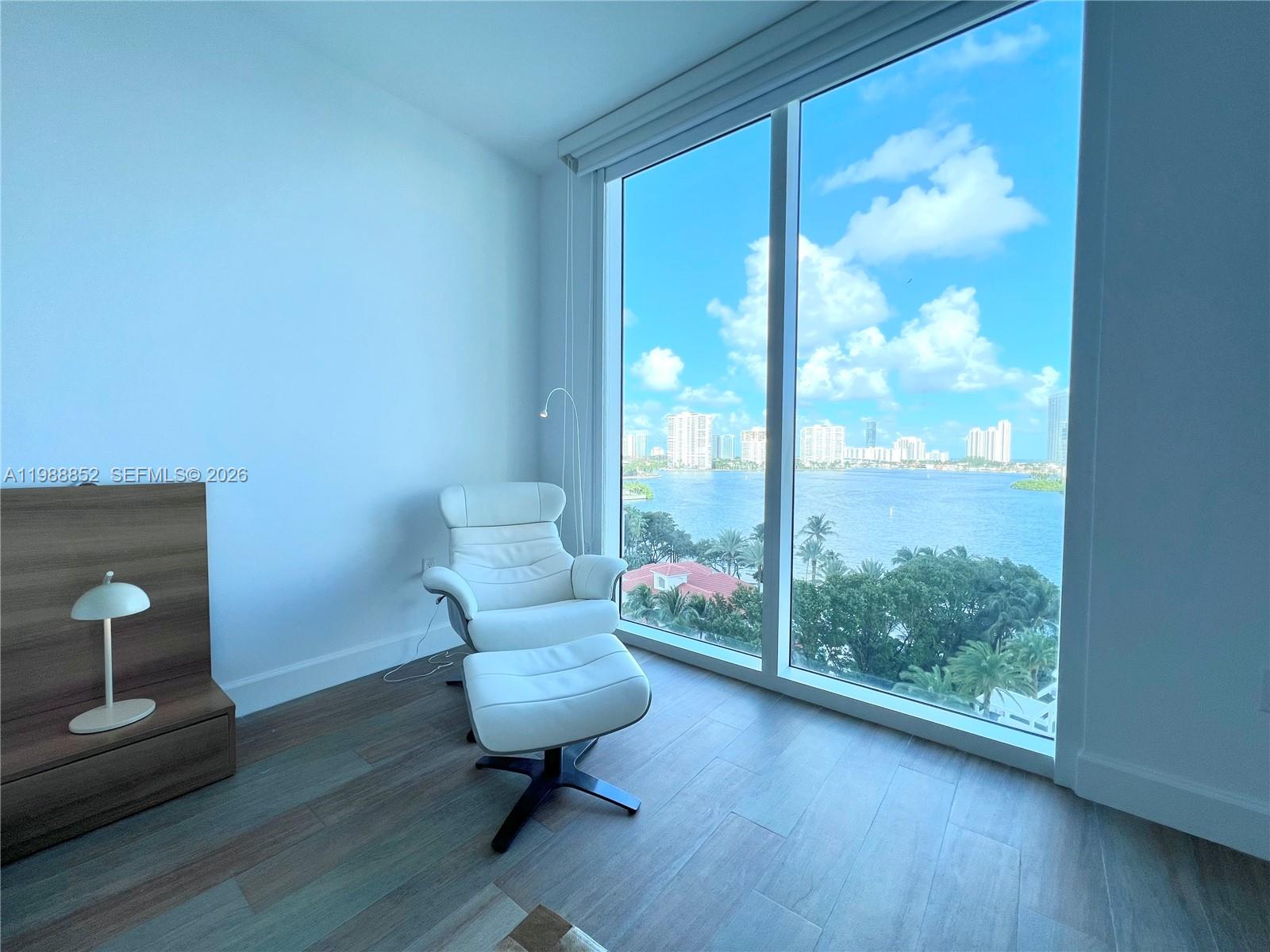 Photo of 3301 183rd St  #905, Aventura, Florida, 33160 - 