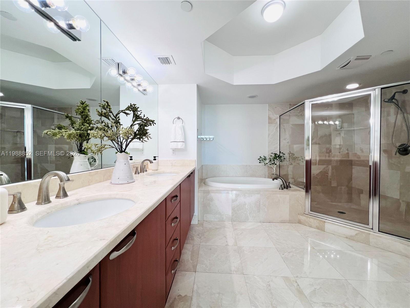 Photo of 3301 183rd St  #905, Aventura, Florida, 33160 - 