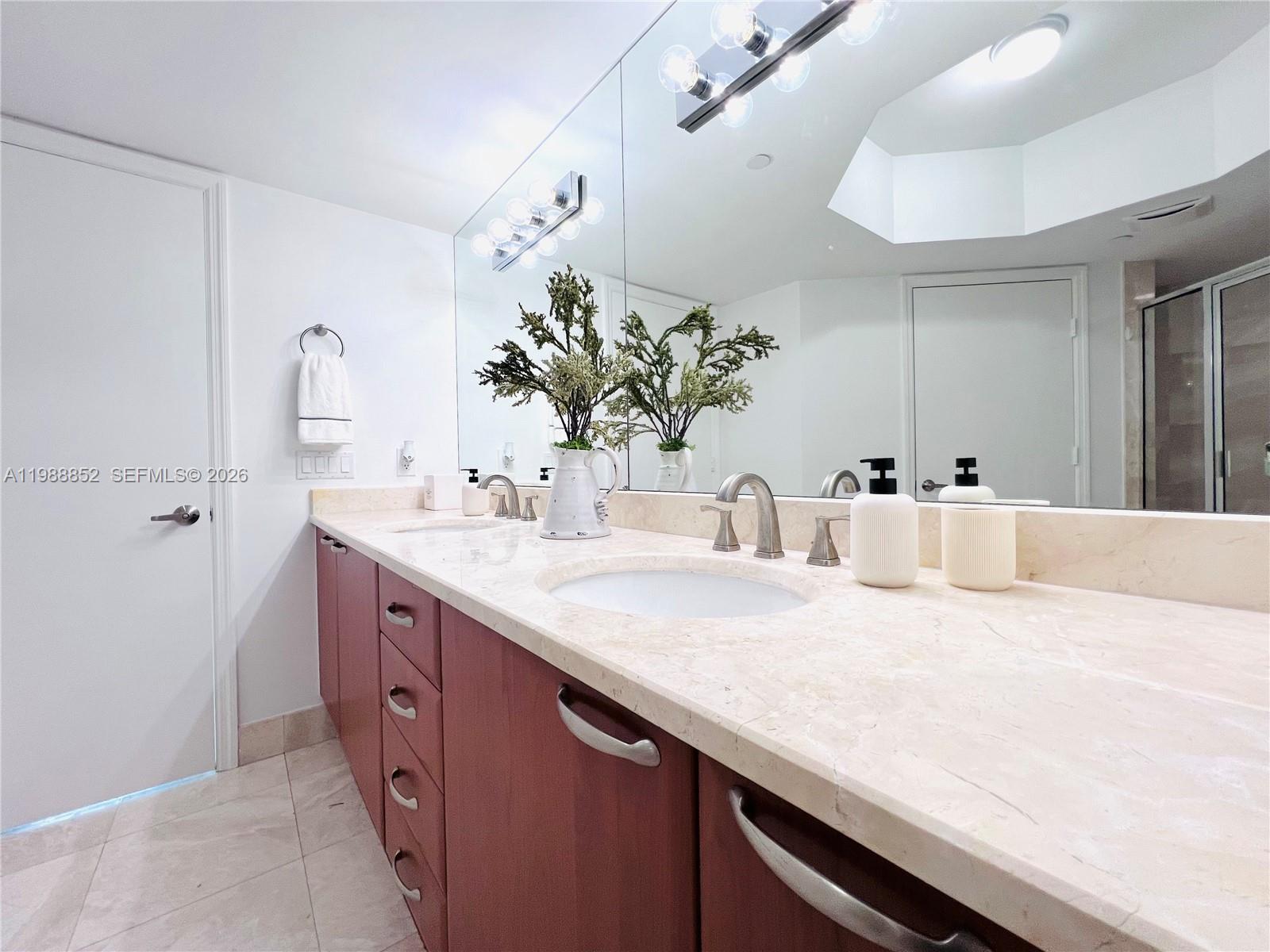 Photo of 3301 183rd St  #905, Aventura, Florida, 33160 - 