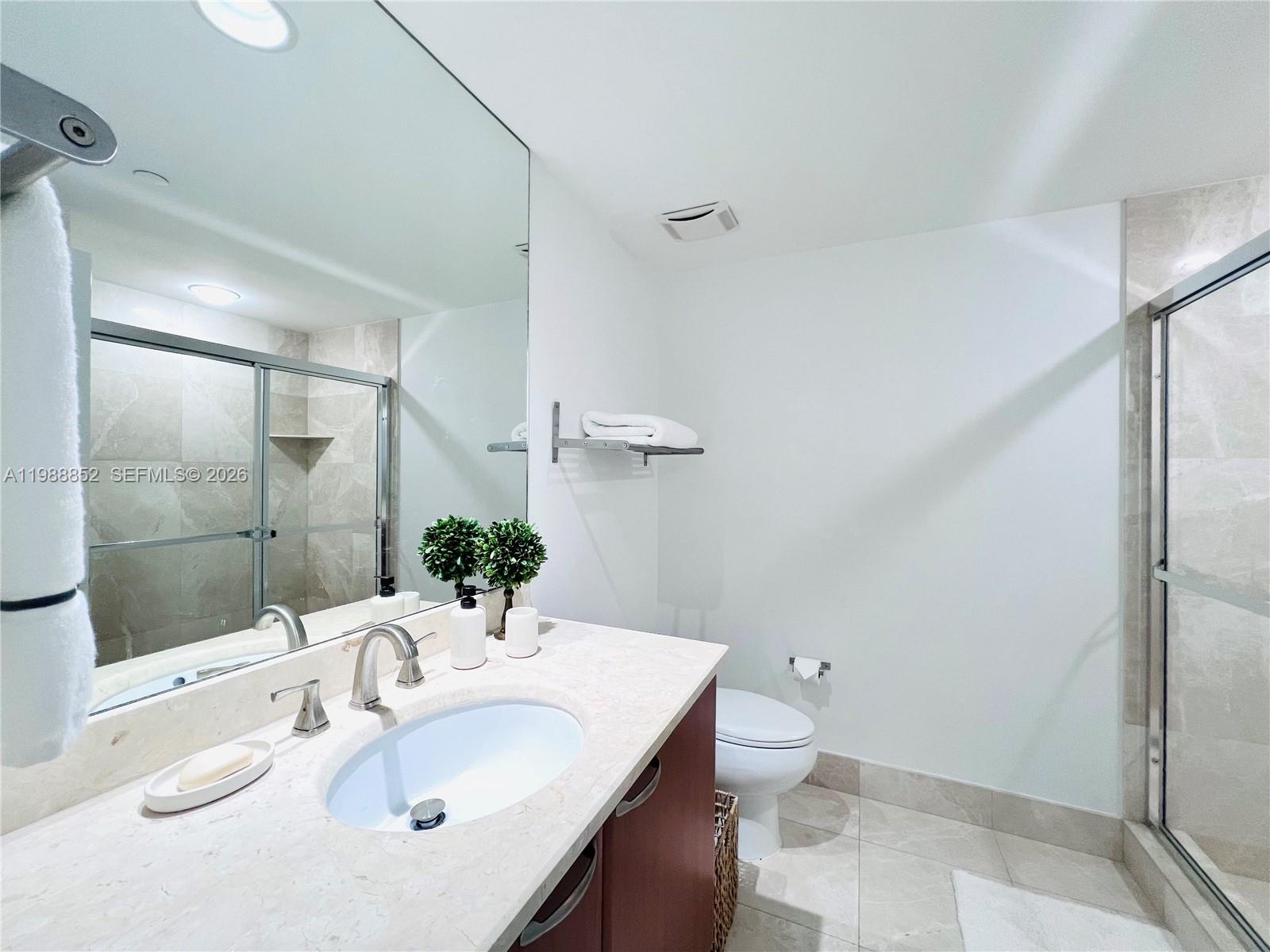 Photo of 3301 183rd St  #905, Aventura, Florida, 33160 - 