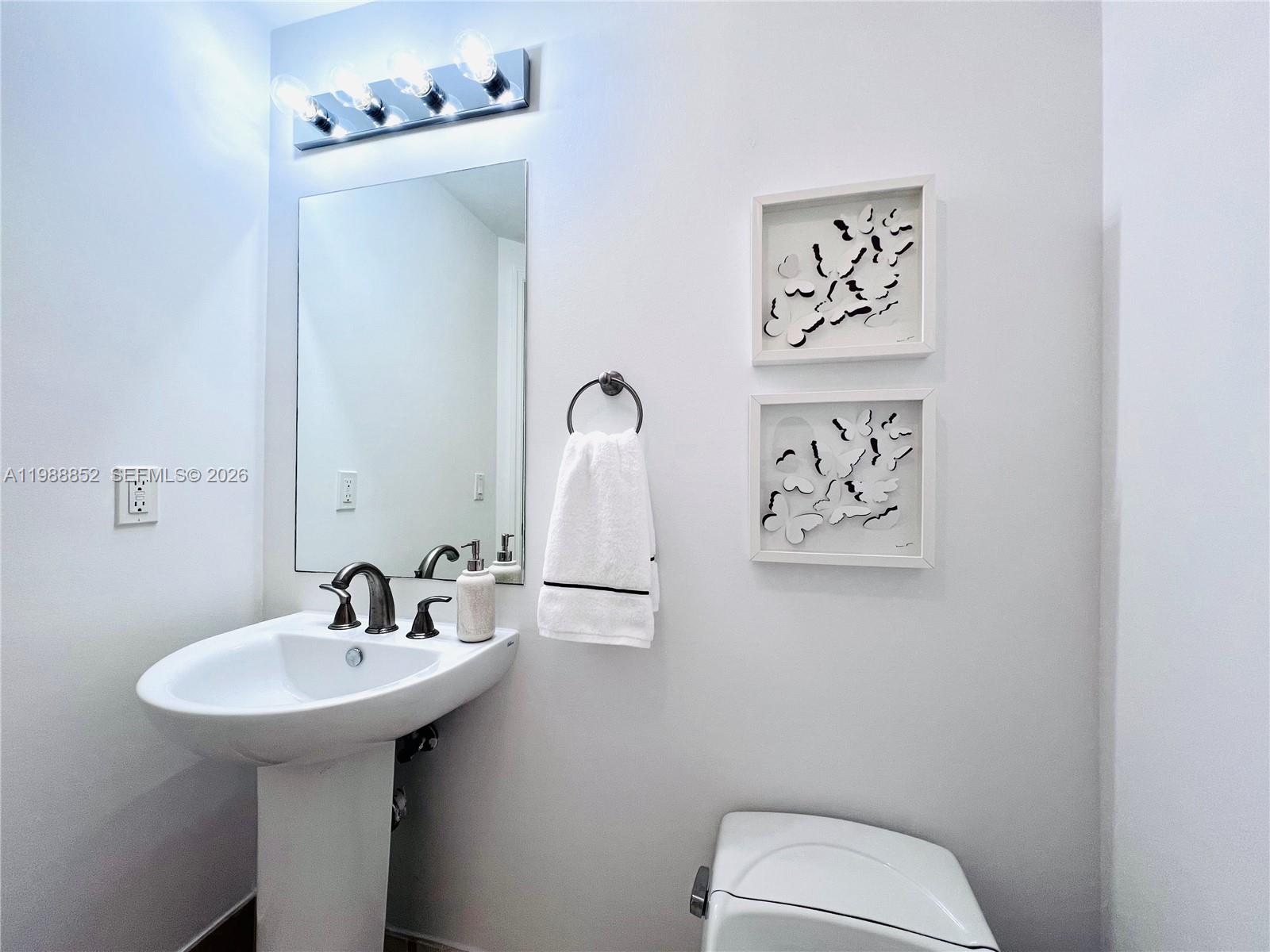 Photo of 3301 183rd St  #905, Aventura, Florida, 33160 - 