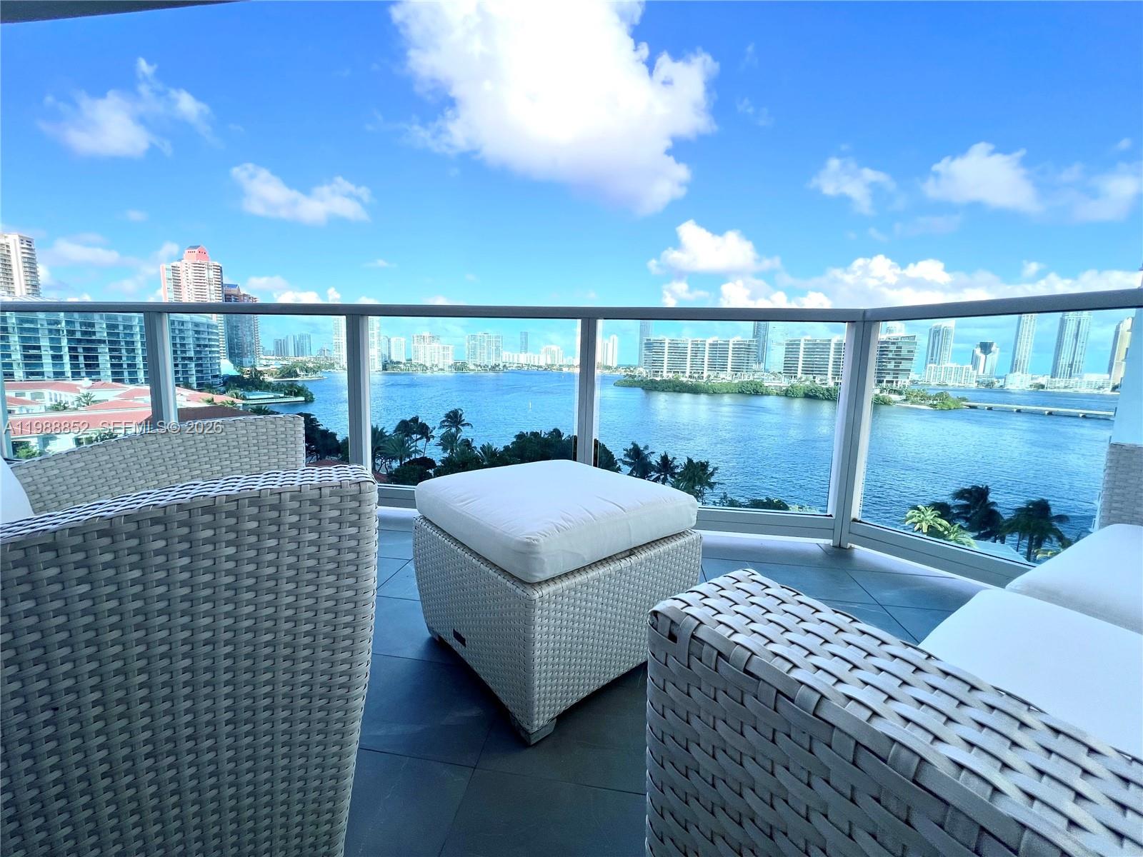 Photo of 3301 183rd St  #905, Aventura, Florida, 33160 - 