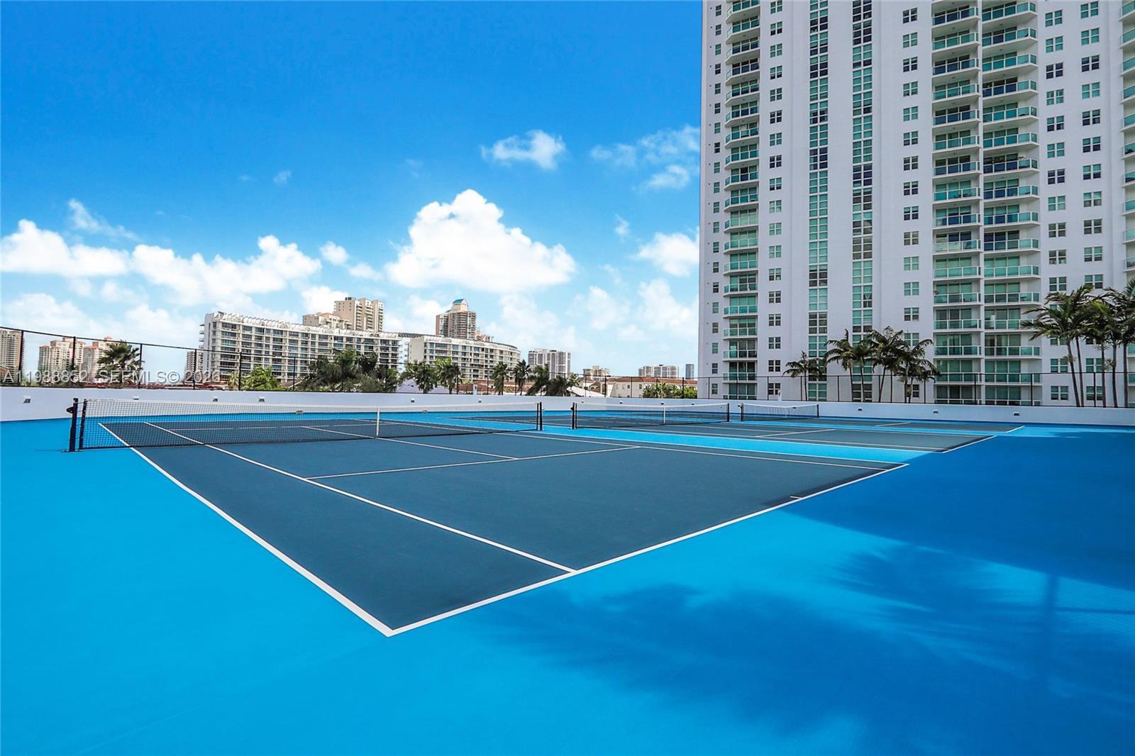 Photo of 3301 183rd St  #905, Aventura, Florida, 33160 - 