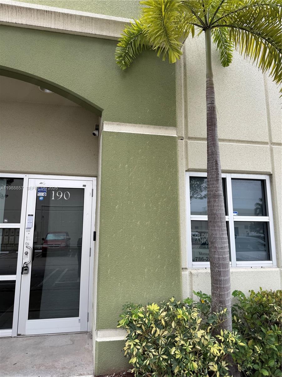 190  /   sq. ft. $ 2026-03-24 0 foto