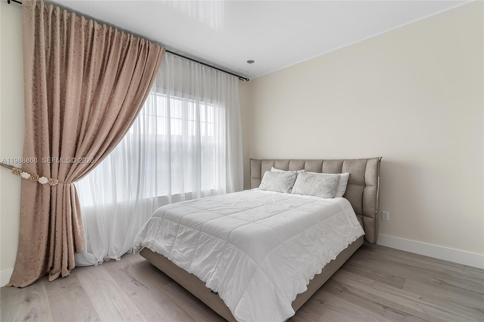 1475 3 / 3 1824 sq. ft. $ 2026-03-24 0 Photo