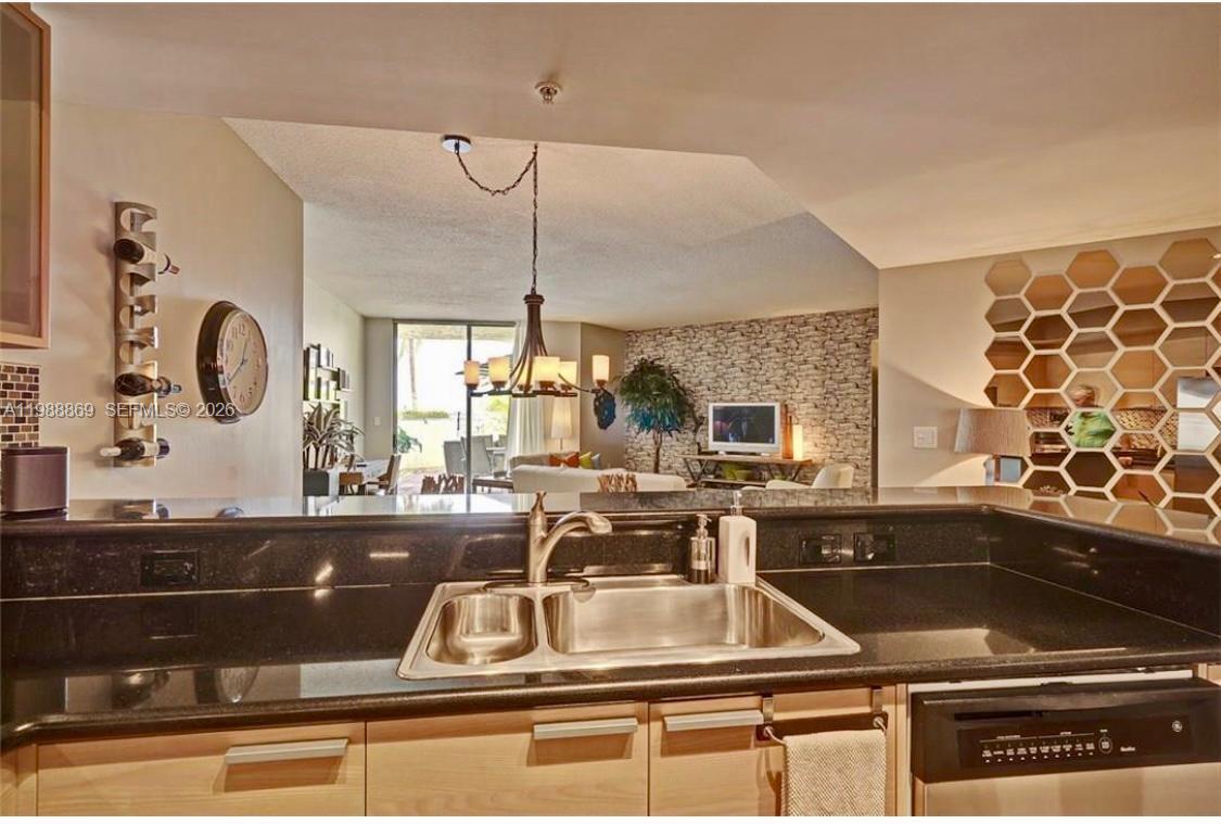 Photo of 140 Dixie Hwy #406, Hollywood, Florida, 33020 -