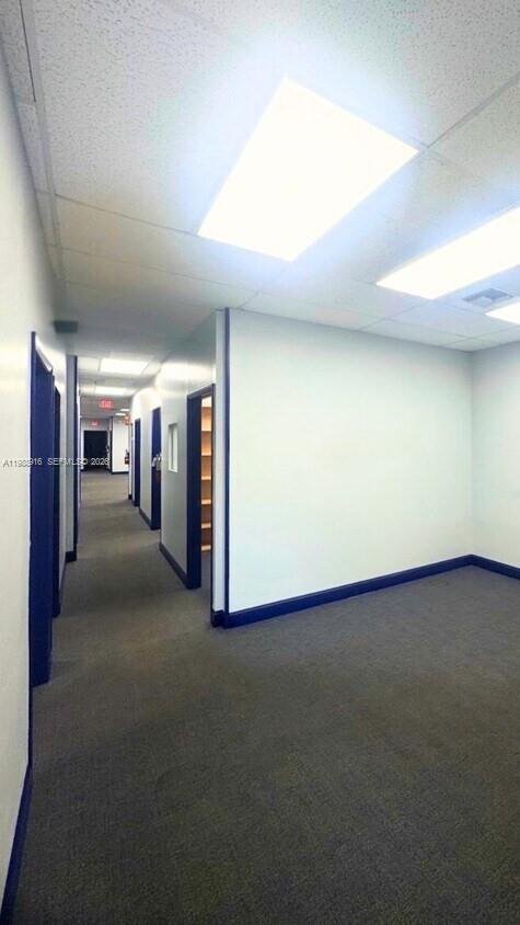   /   кв.футов $ 2026-03-24 0 Фото