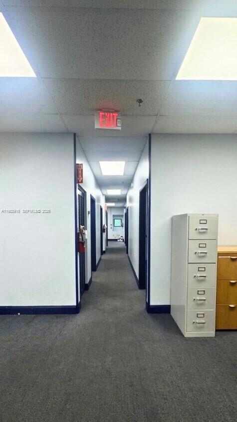   /   кв.футов $ 2026-03-24 0 Фото