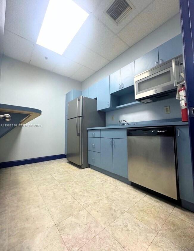   /   кв.футов $ 2026-03-24 0 Фото