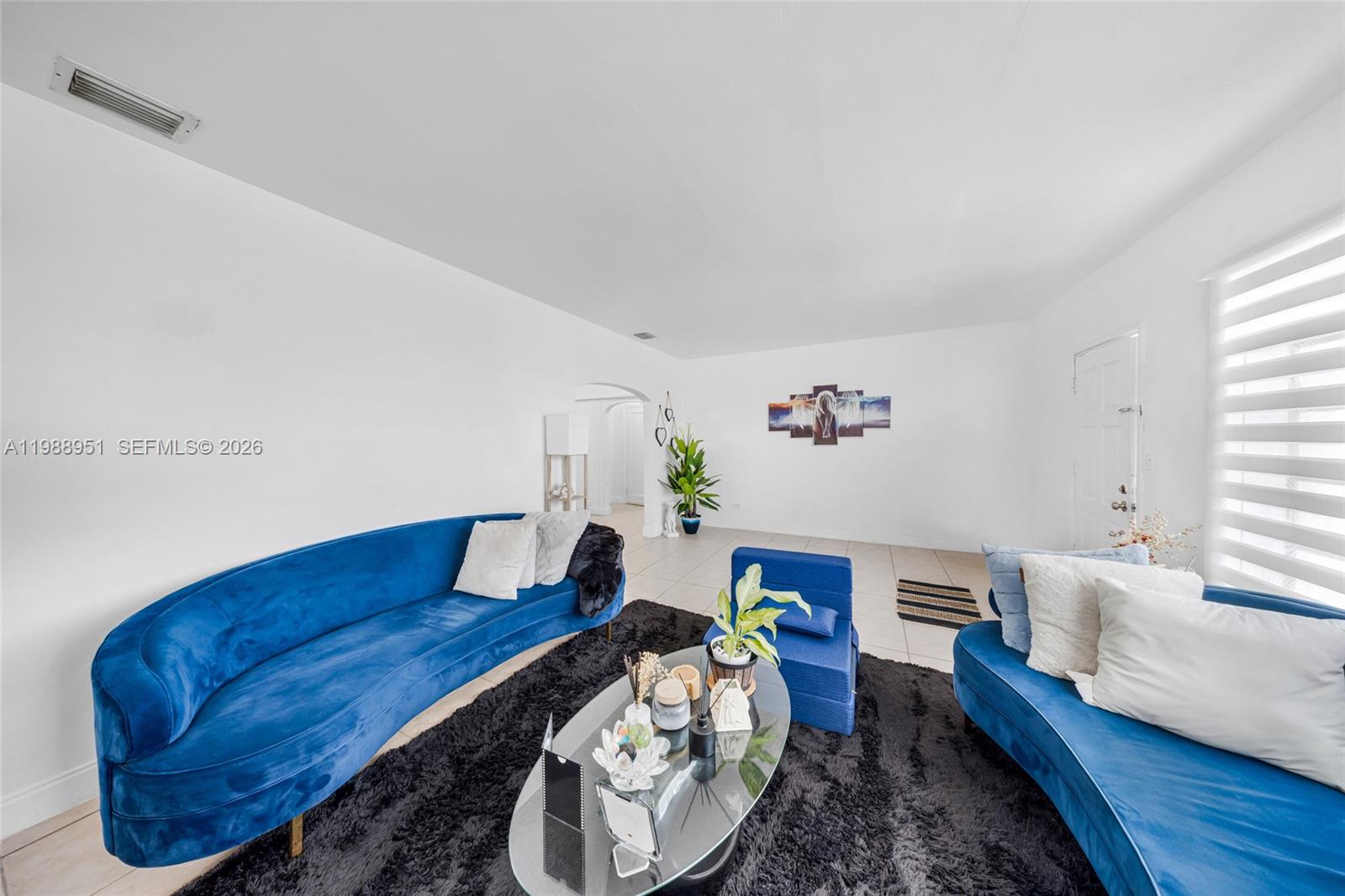   /  5334 кв.футов $ 2026-03-24 0 Фото