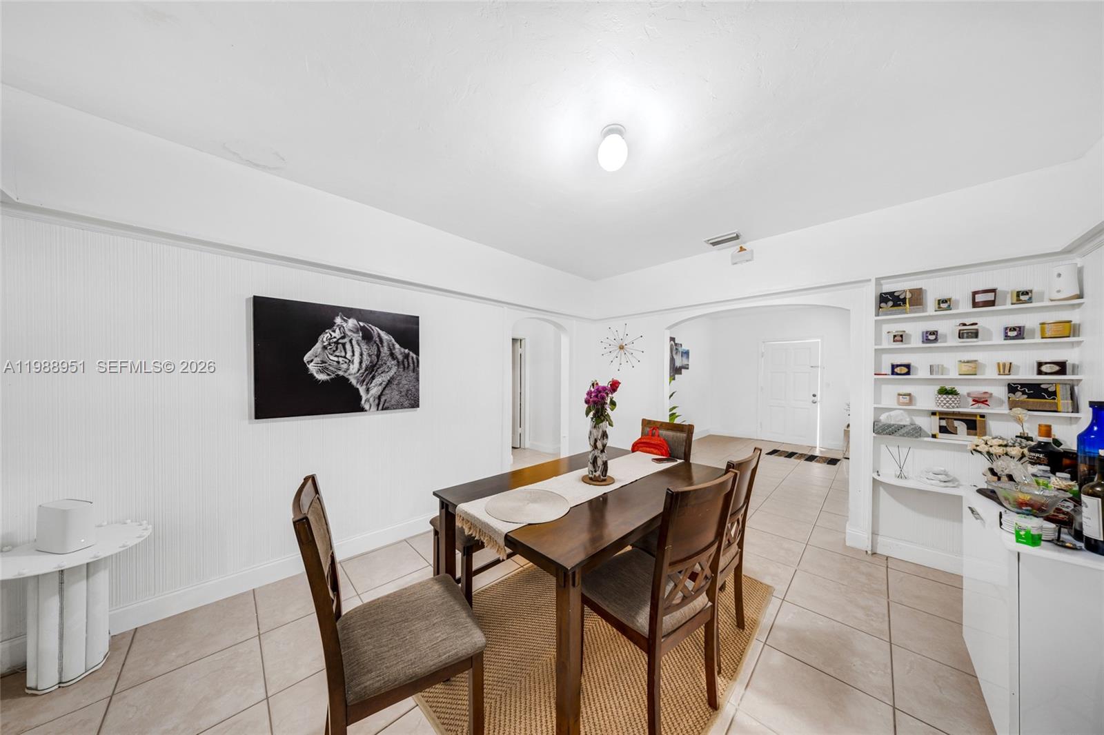   /  5334 кв.футов $ 2026-03-24 0 Фото