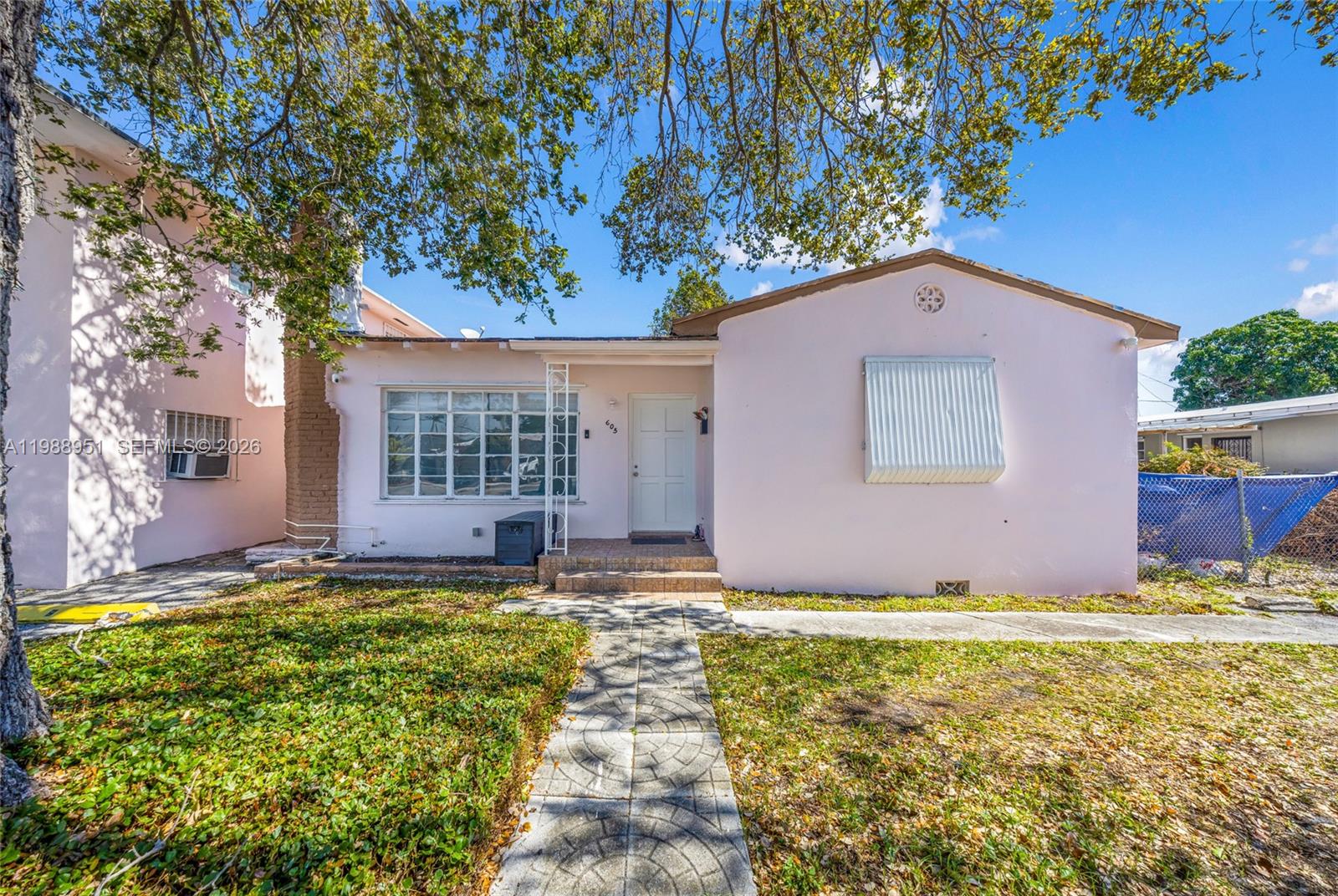   /  5334 кв.футов $ 2026-03-24 0 Фото