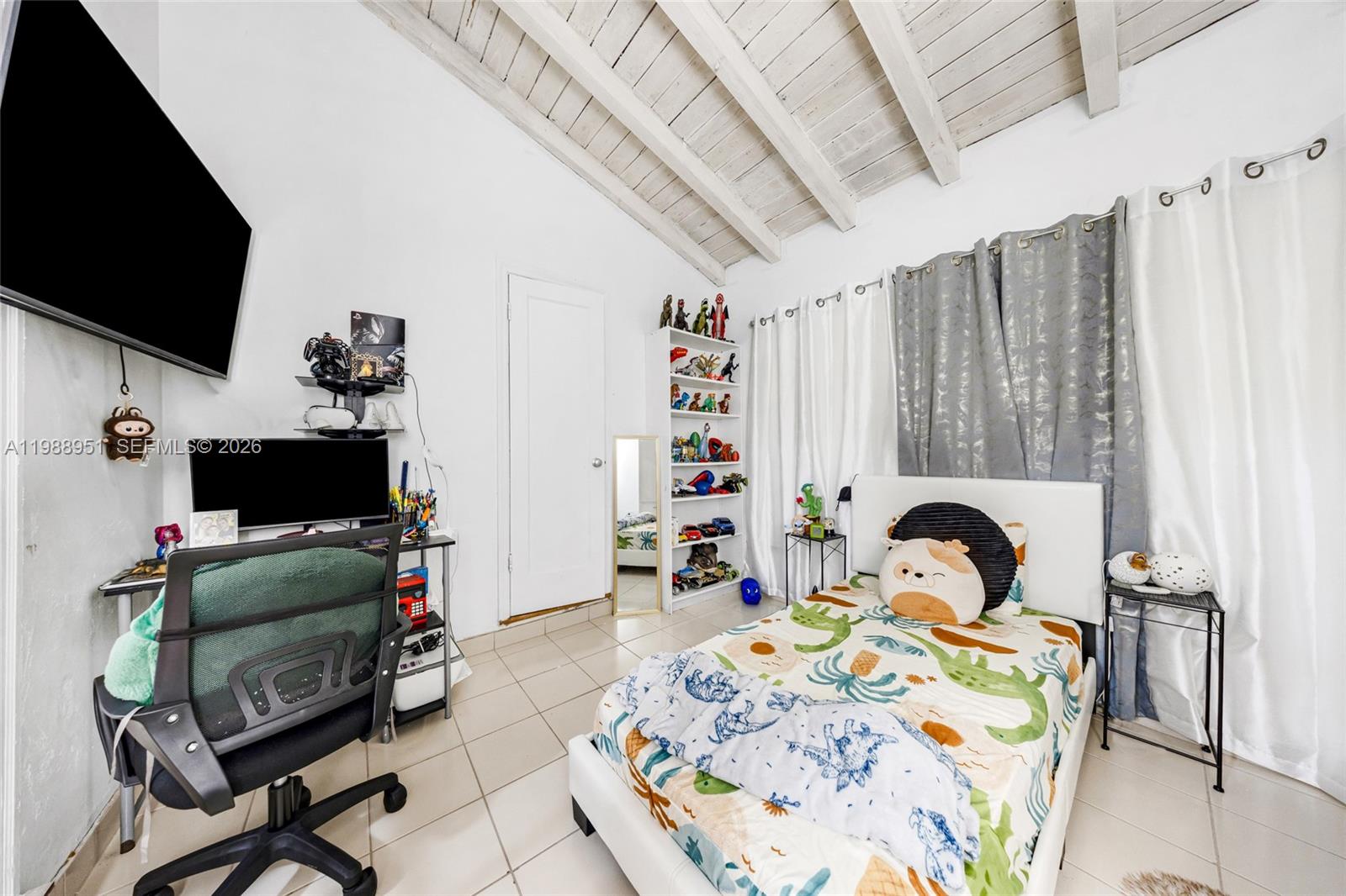   /  5334 кв.футов $ 2026-03-24 0 Фото