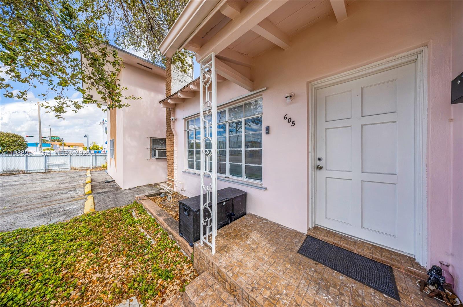   /  5334 кв.футов $ 2026-03-24 0 Фото