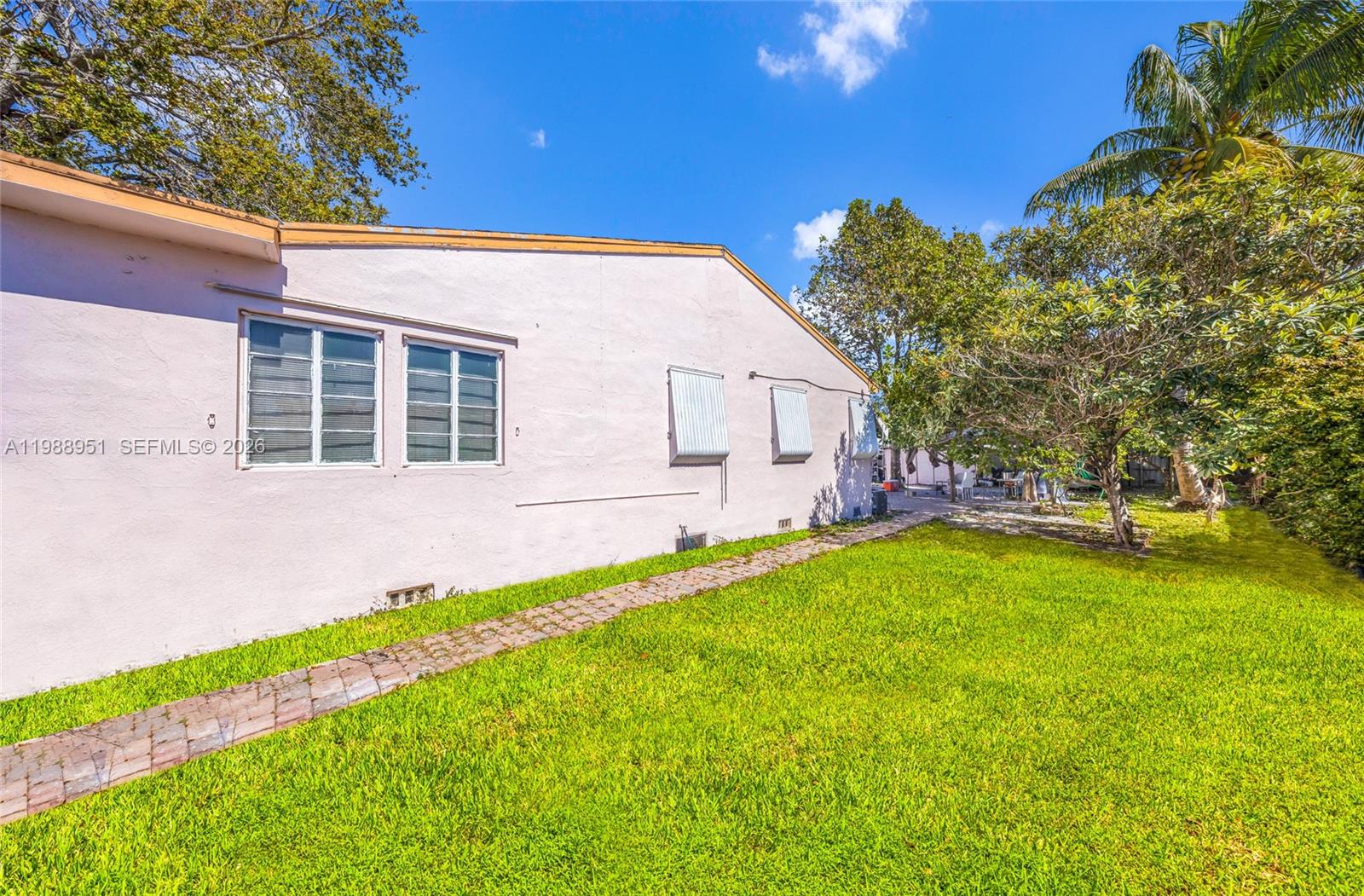   /  5334 кв.футов $ 2026-03-24 0 Фото