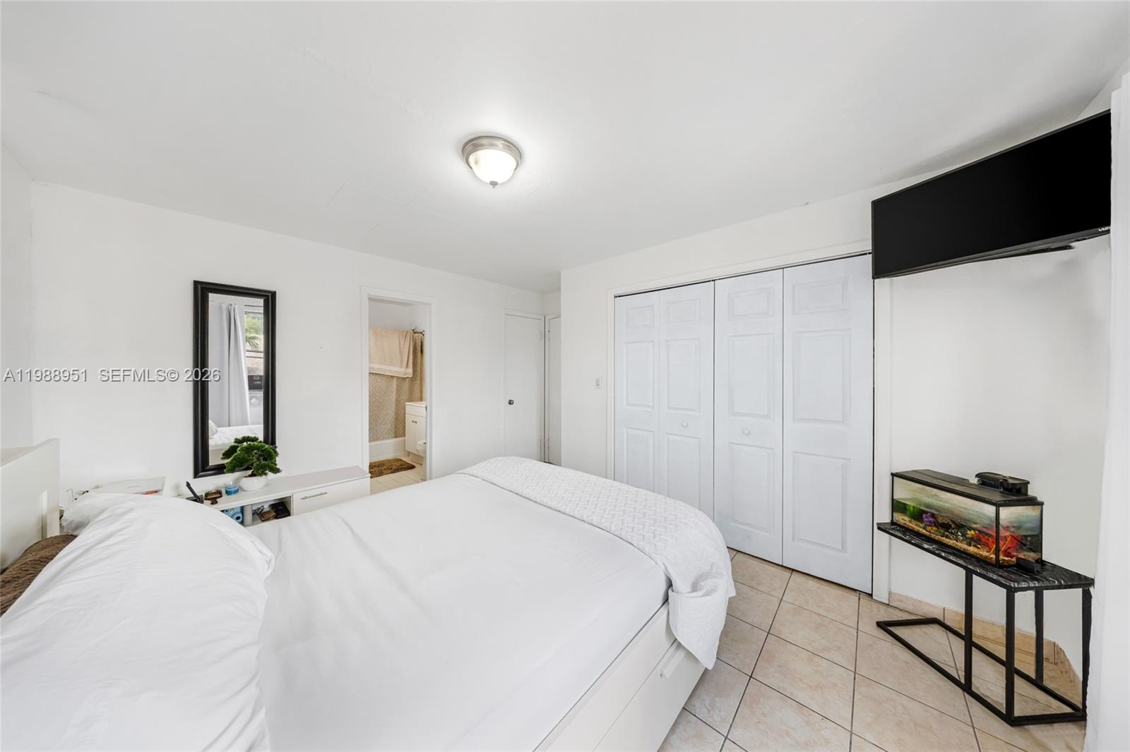   /  5334 кв.футов $ 2026-03-24 0 Фото