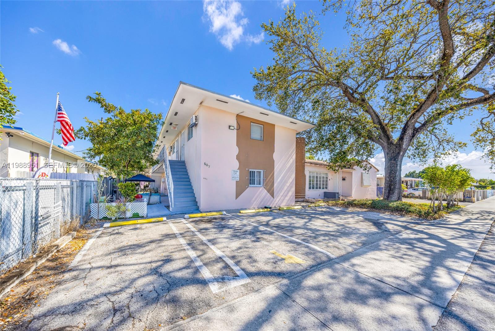   /  5334 кв.футов $ 2026-03-24 0 Фото