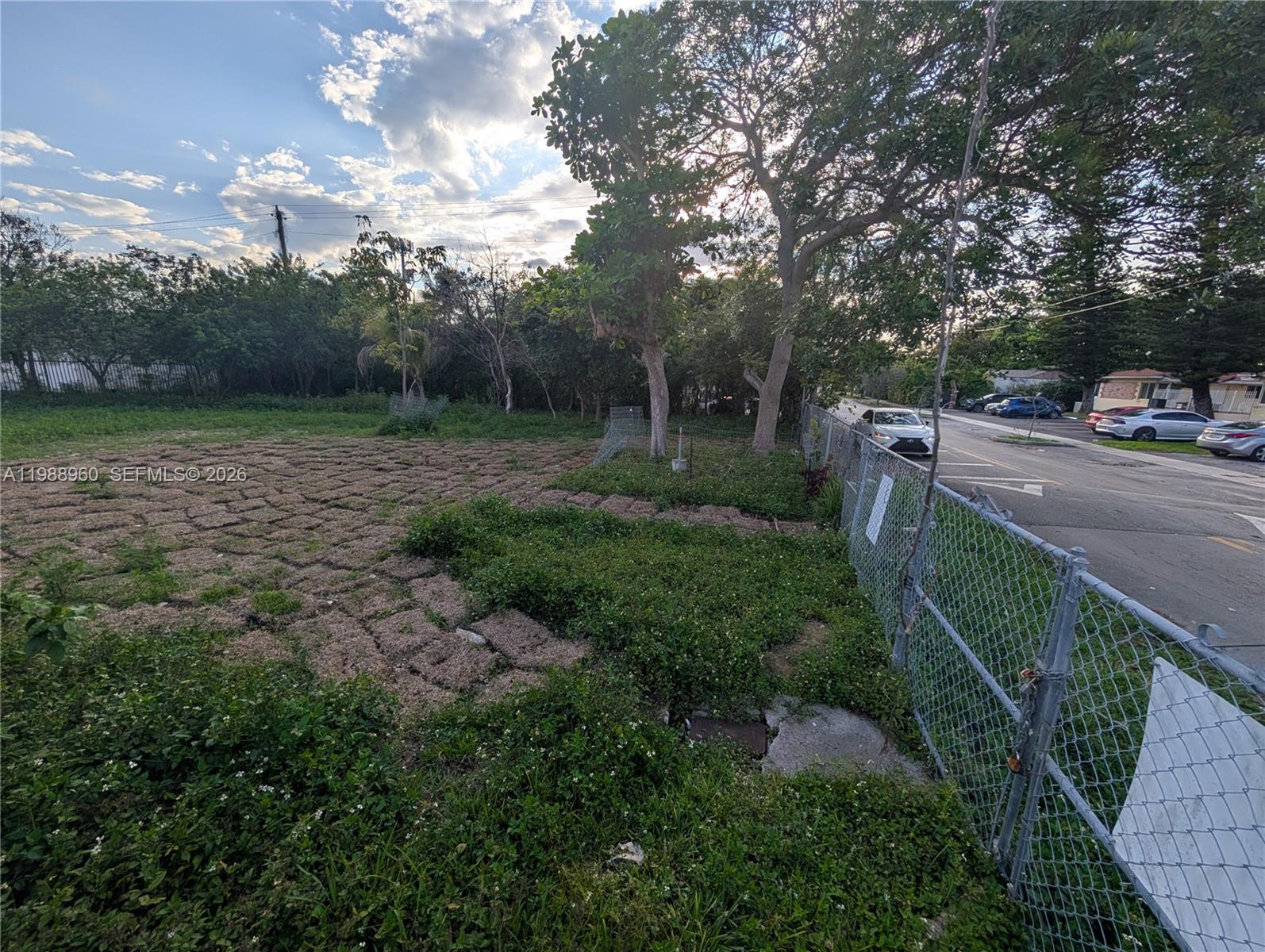   /   кв.футов $ 2026-03-24 0 Фото