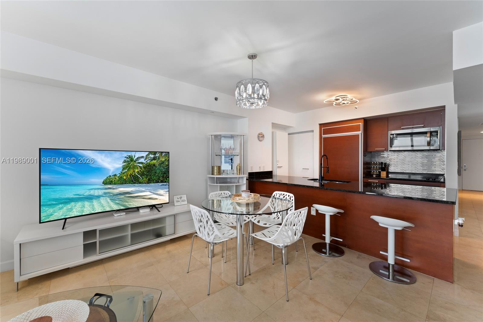 Ver detalles 1612 1 / 1 844 sq. ft. $ 2026-03-25 0 foto