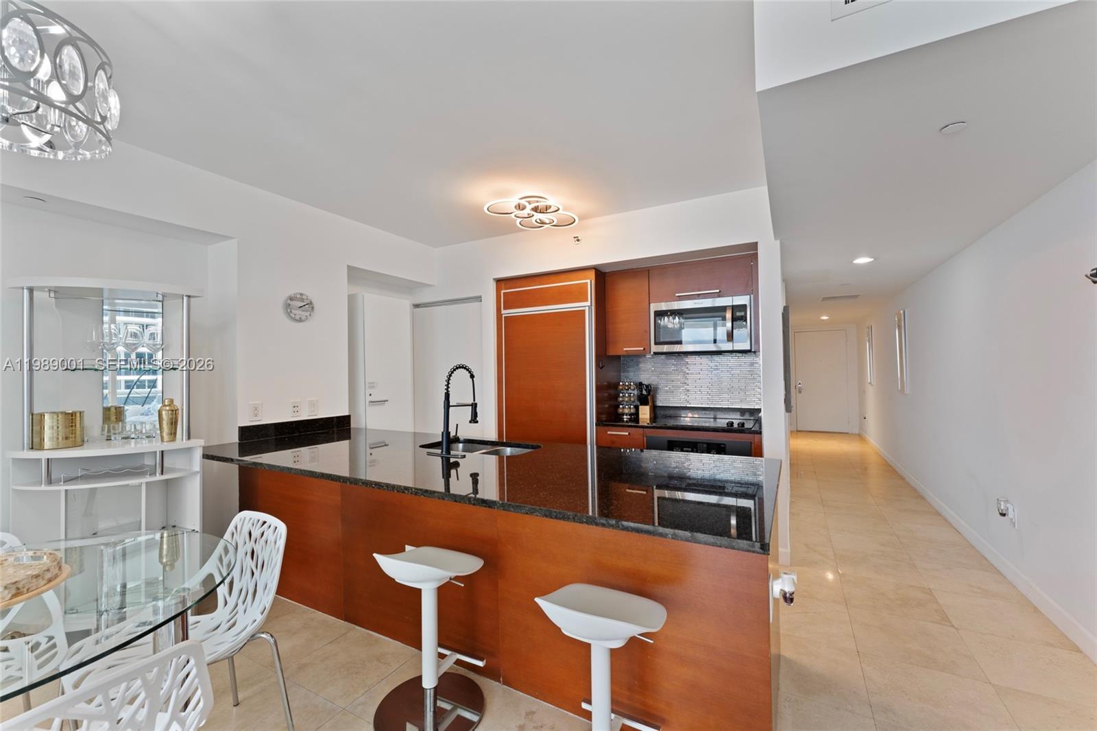 Ver detalles 1612 1 / 1 844 sq. ft. $ 2026-03-25 0 foto