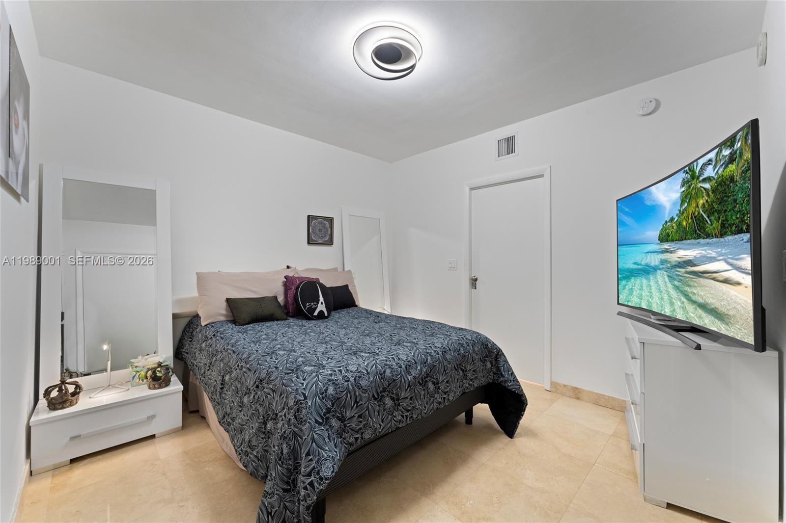 Ver detalles 1612 1 / 1 844 sq. ft. $ 2026-03-25 0 foto