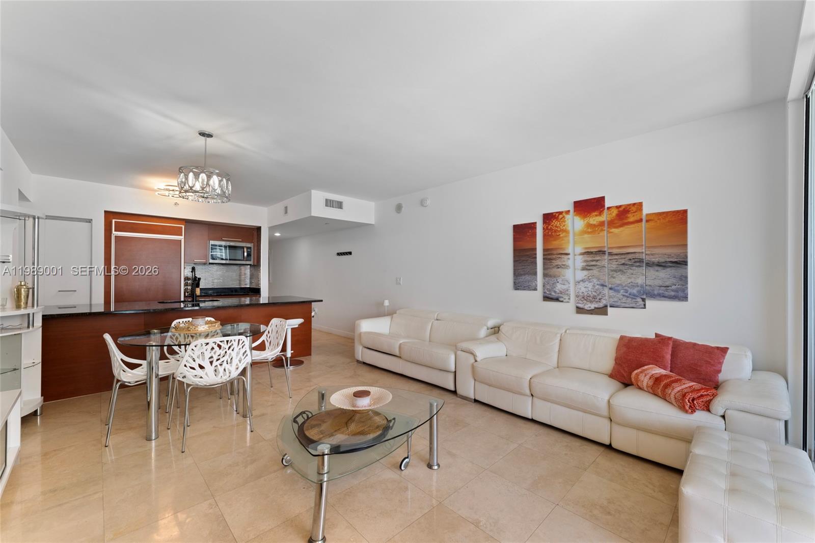 Ver detalles 1612 1 / 1 844 sq. ft. $ 2026-03-25 0 foto