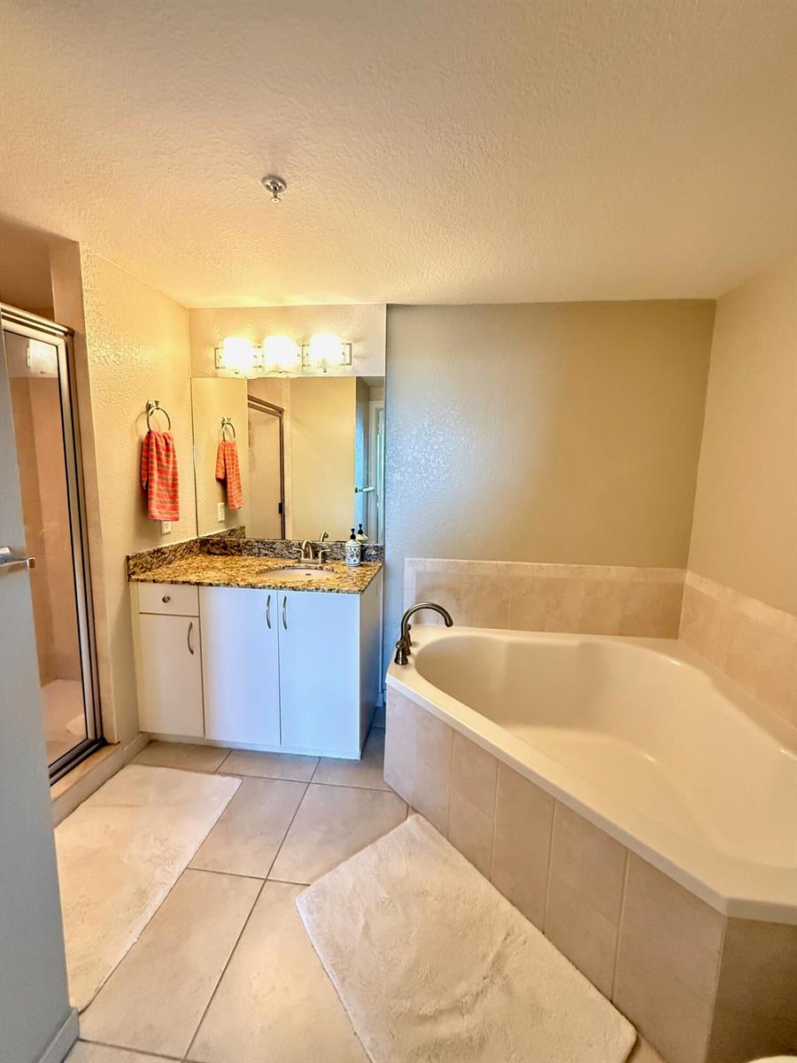 Photo of 1830 Radius #507, Hollywood, Florida, 33020 - IMG_5107