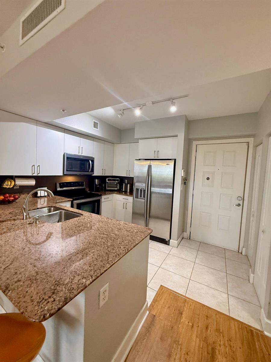 Photo of 1830 Radius #507, Hollywood, Florida, 33020 - IMG_5039
