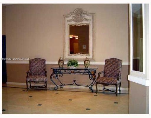 Ver detalles 1723E 1 / 2 861 sq. ft. $ 2026-03-25 0 foto