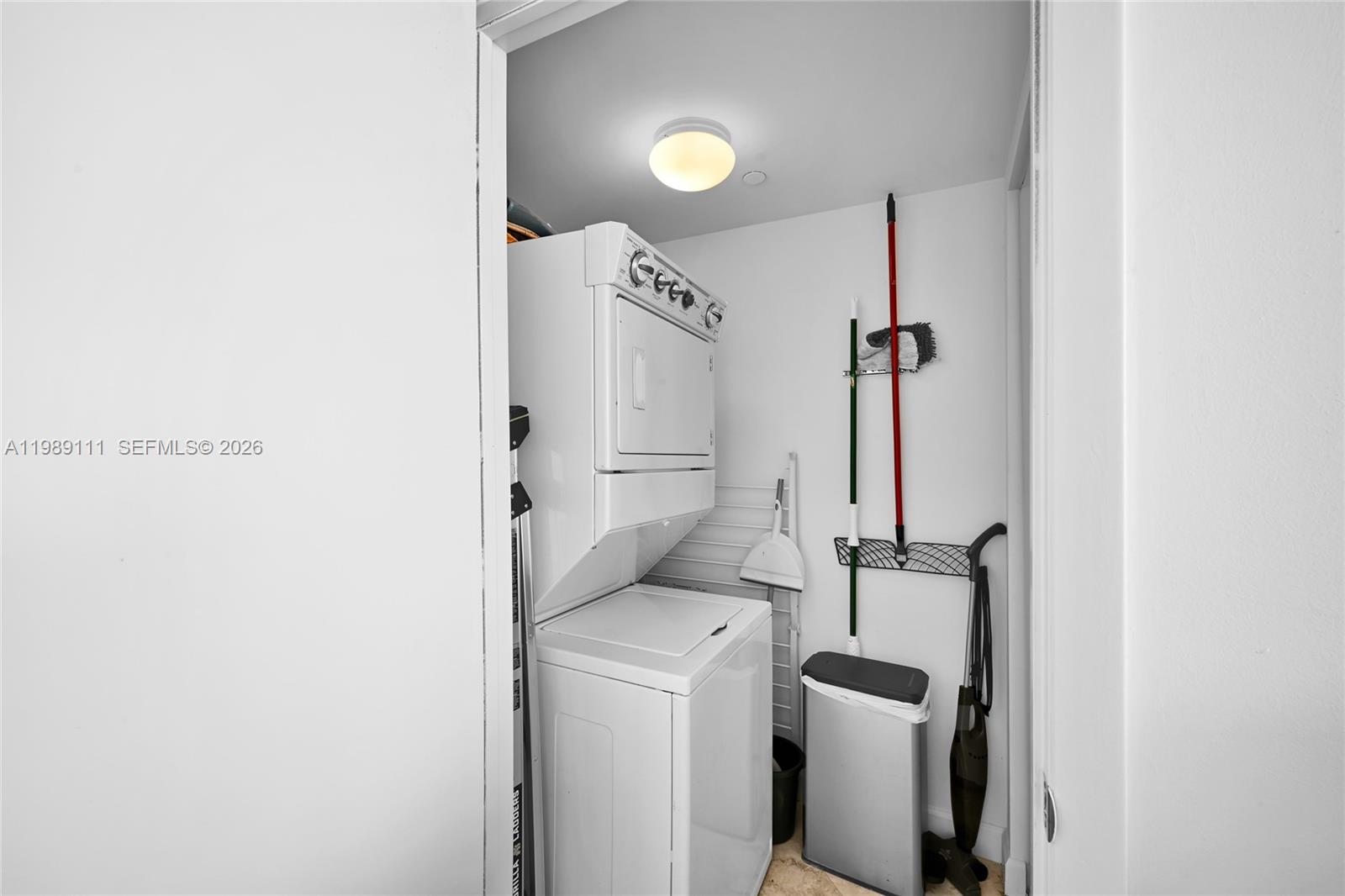 See details 1907 1 / 1 871 sq. ft. $ 2026-03-25 0 Photo