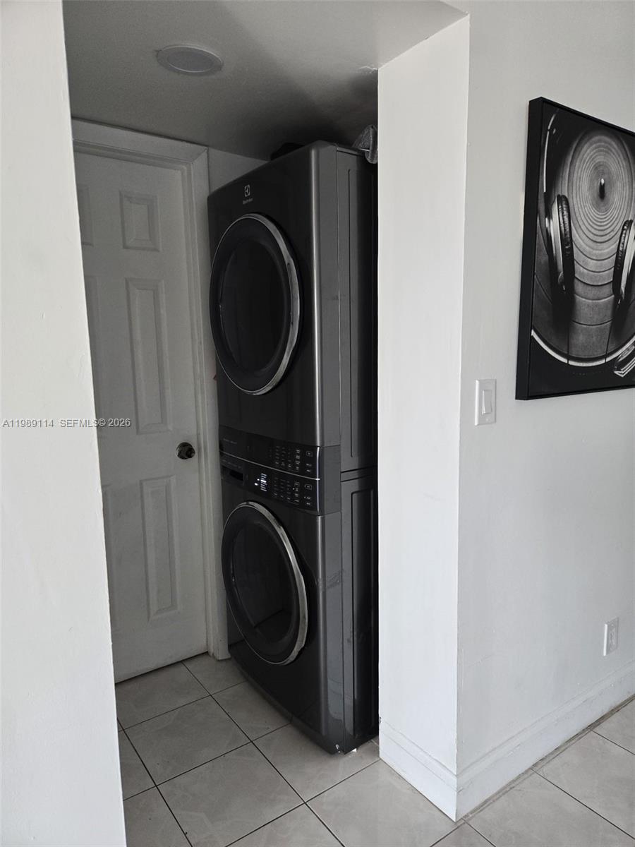 409 2 / 2 1060 sq. ft. $ 2026-03-25 0 foto