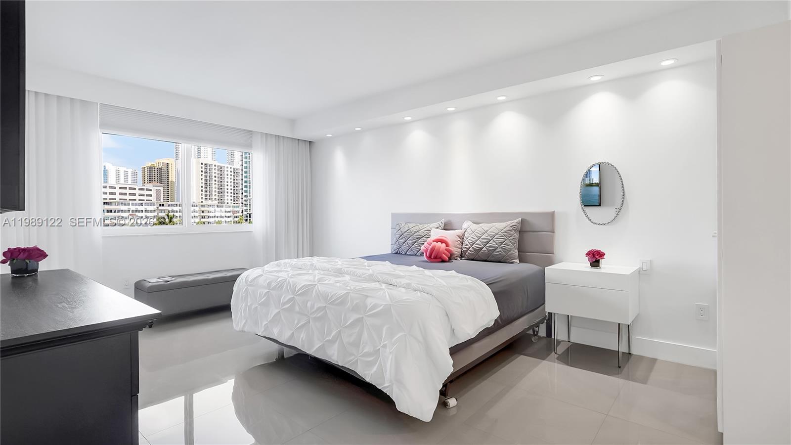 307 2 / 2 1350 sq. ft. $ 2026-04-20 0 Photo