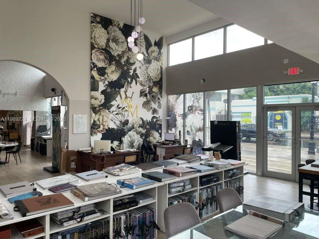   /   sq. ft. $ 2026-03-25 0 foto