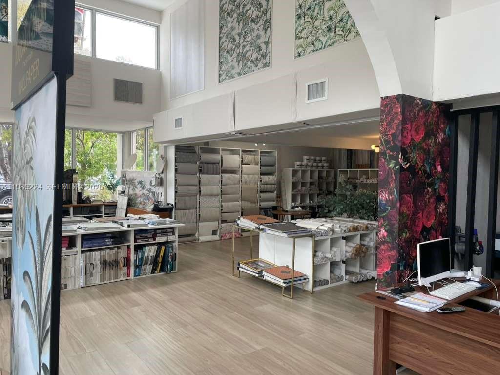   /   sq. ft. $ 2026-03-25 0 foto