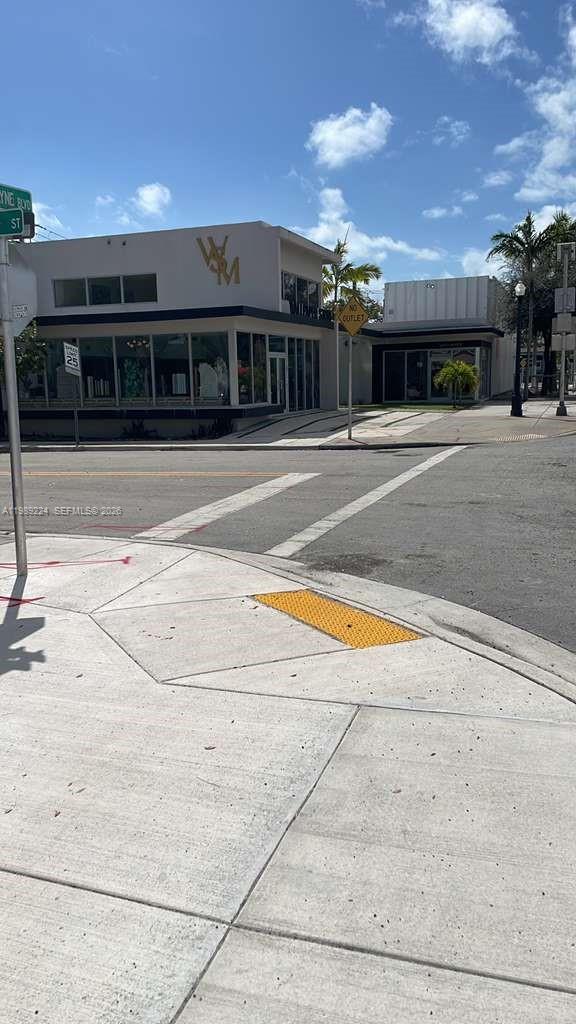   /   sq. ft. $ 2026-03-25 0 foto