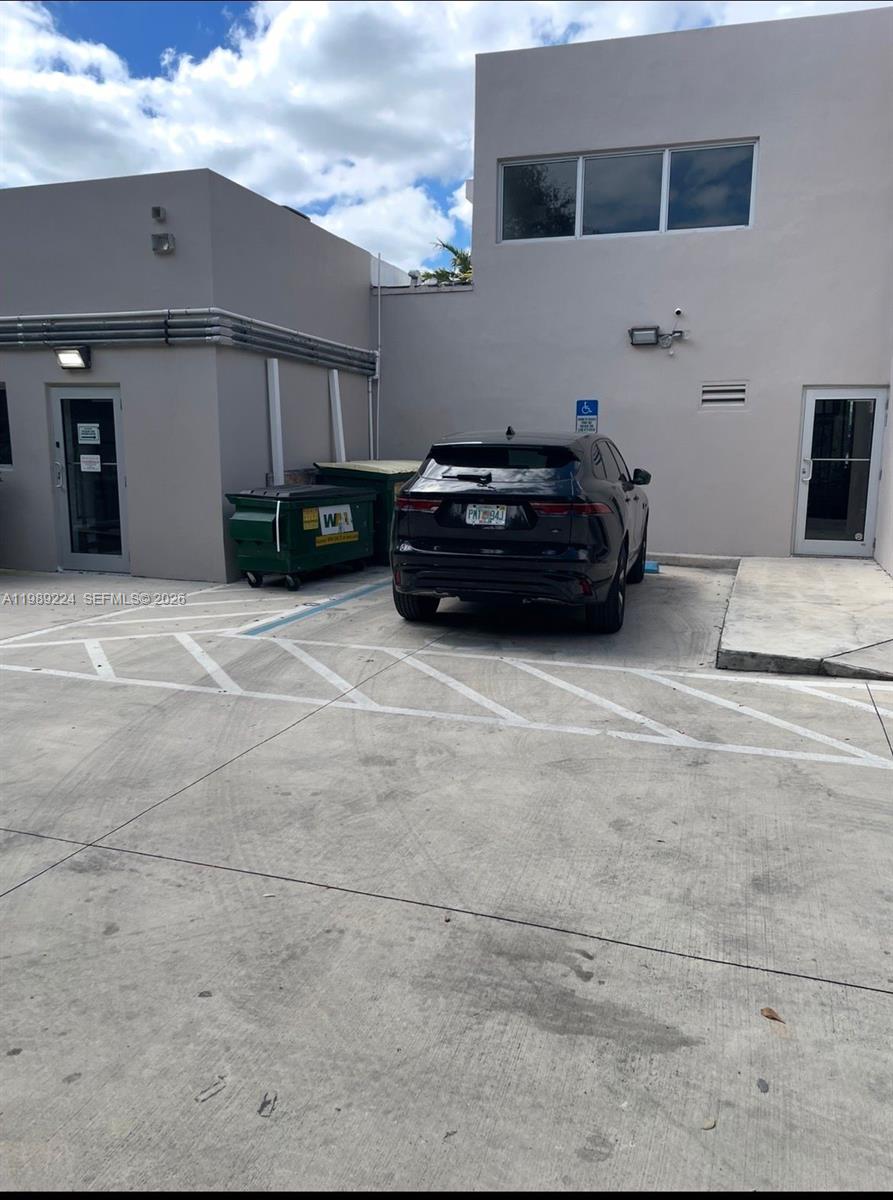   /   sq. ft. $ 2026-03-25 0 foto