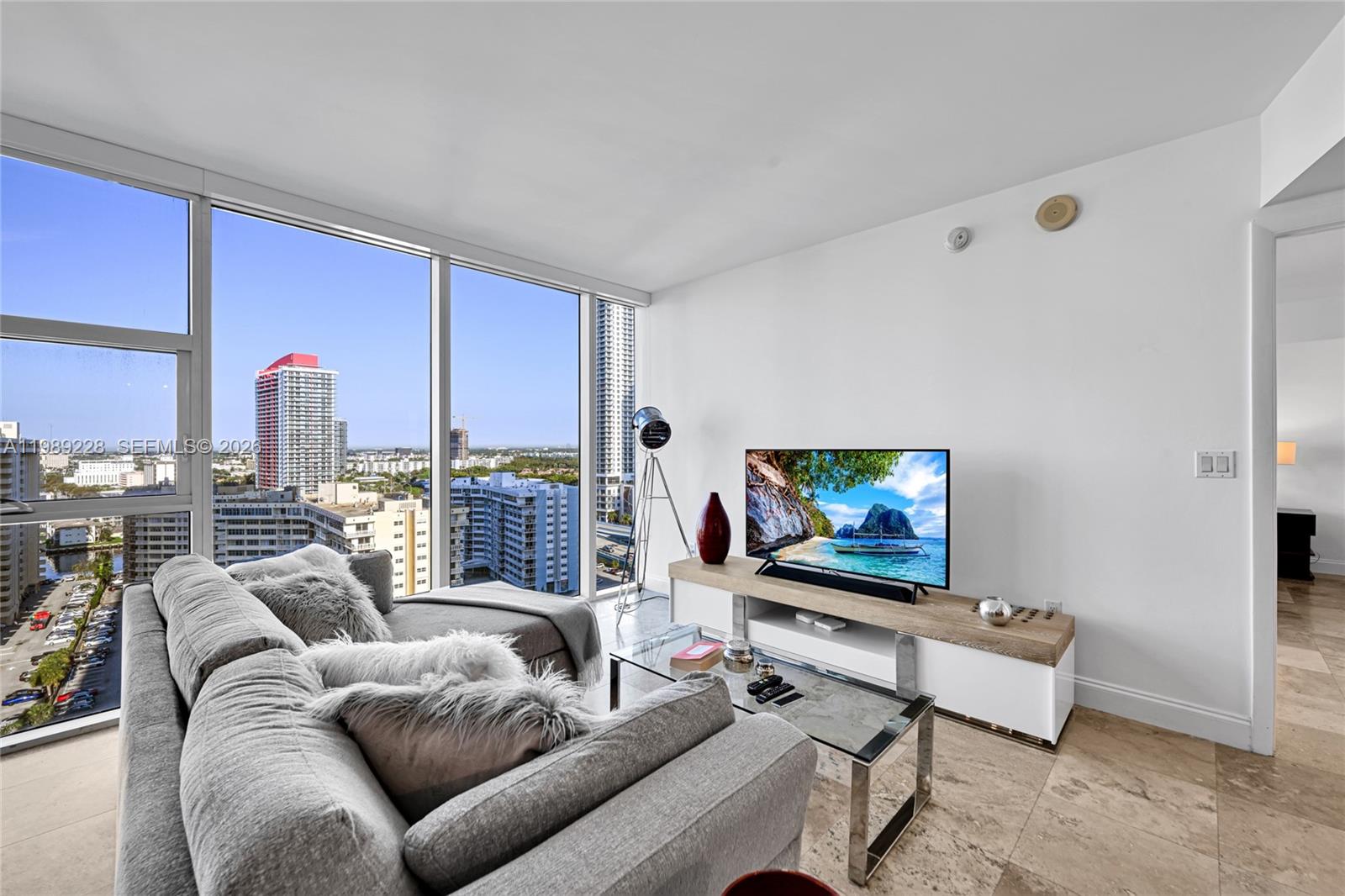 See details 1707 1 / 1 871 sq. ft. $ 2026-03-25 0 Photo