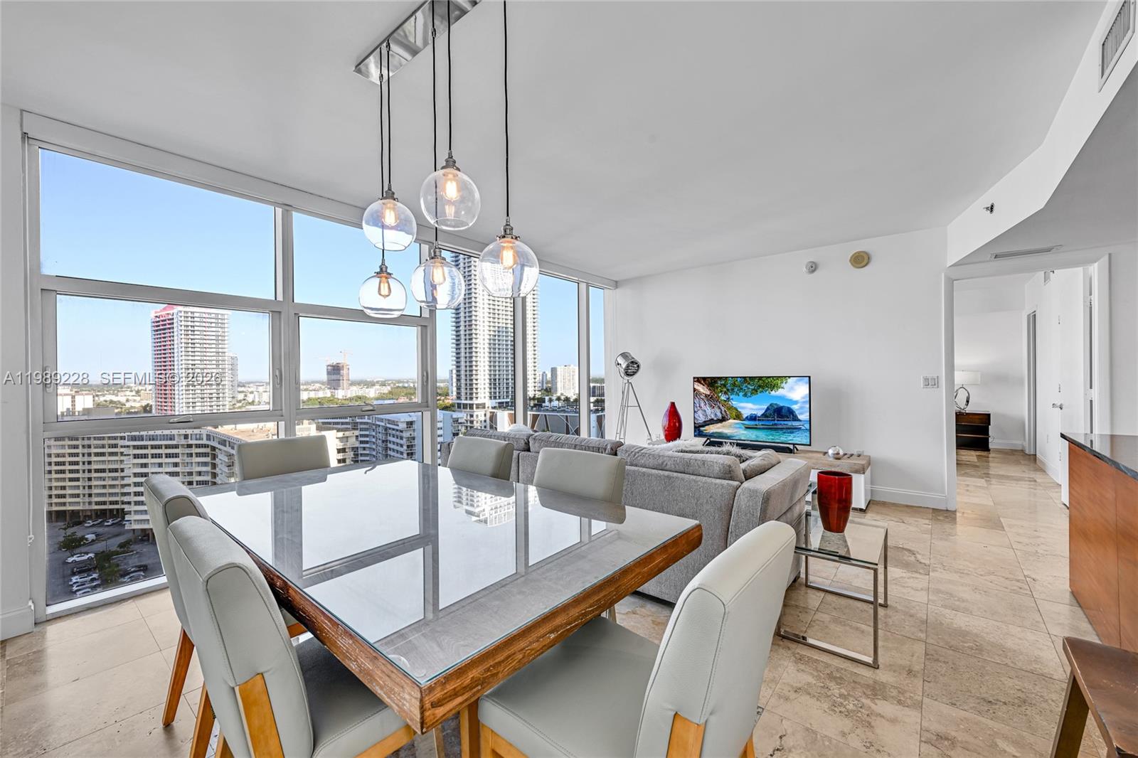 See details 1707 1 / 1 871 sq. ft. $ 2026-03-25 0 Photo