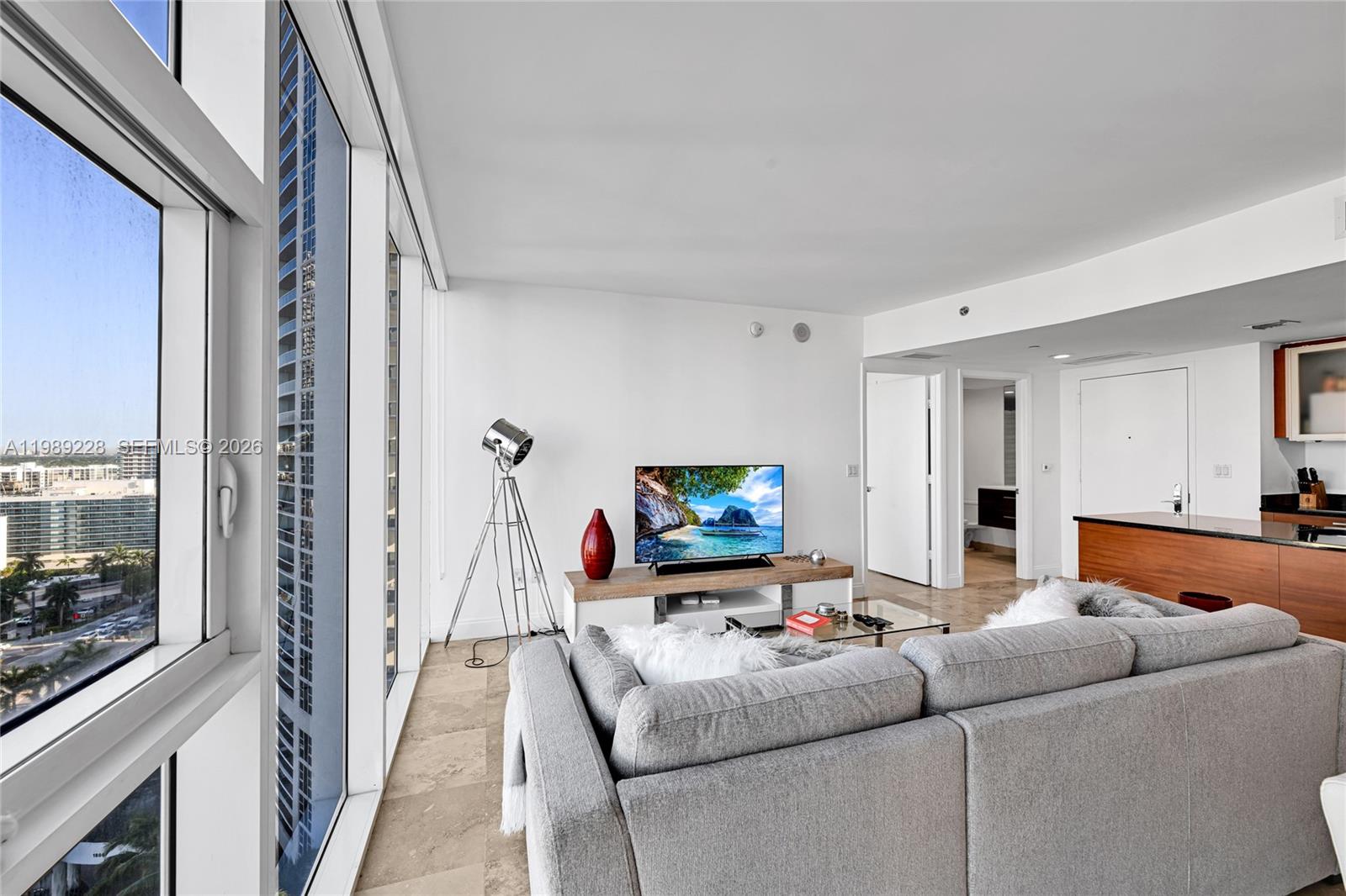 See details 1707 1 / 1 871 sq. ft. $ 2026-03-25 0 Photo