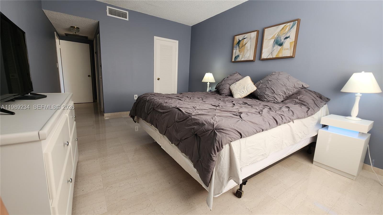 10A 1 / 2 870 sq. ft. $ 2026-03-25 0 Photo