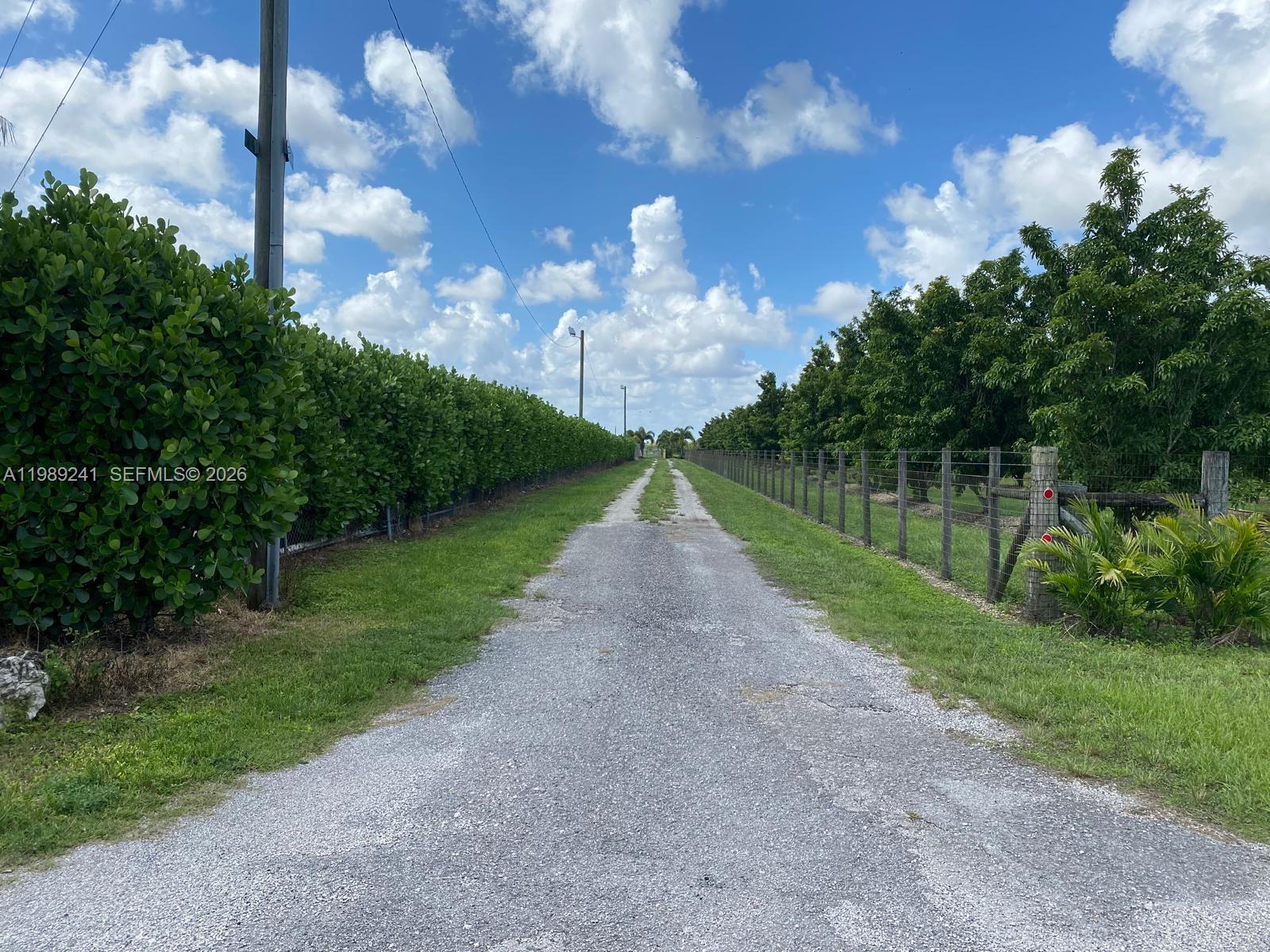   /   sq. ft. $ 2026-03-25 0 foto