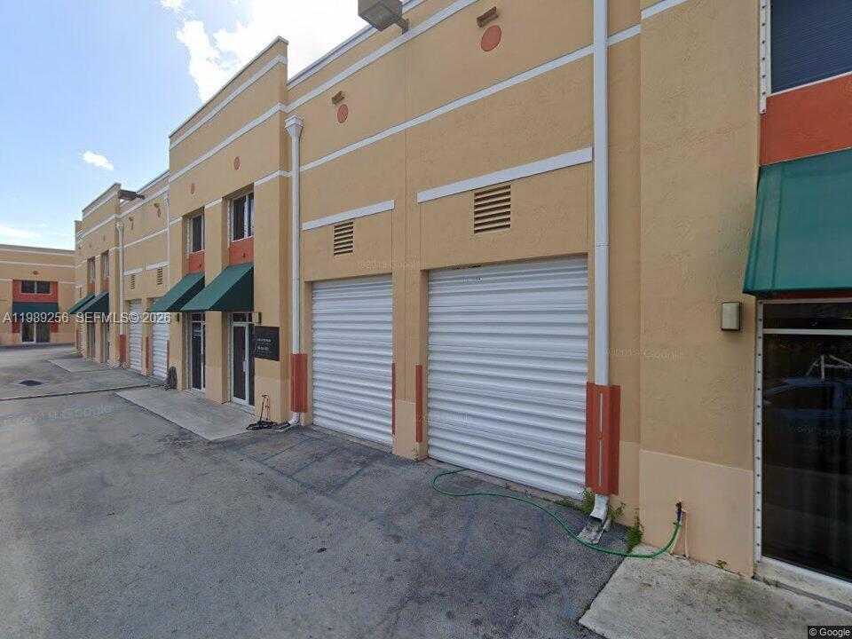 105  /   sq. ft. $ 2026-03-25 0 Photo