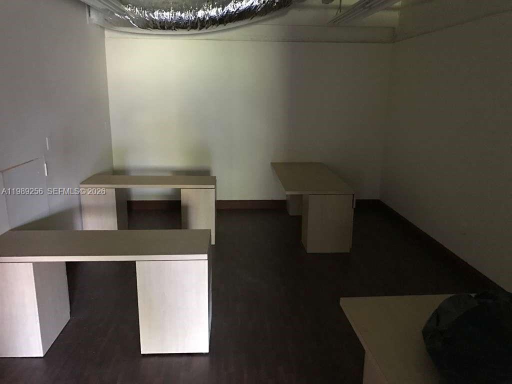 105  /   sq. ft. $ 2026-03-25 0 Photo