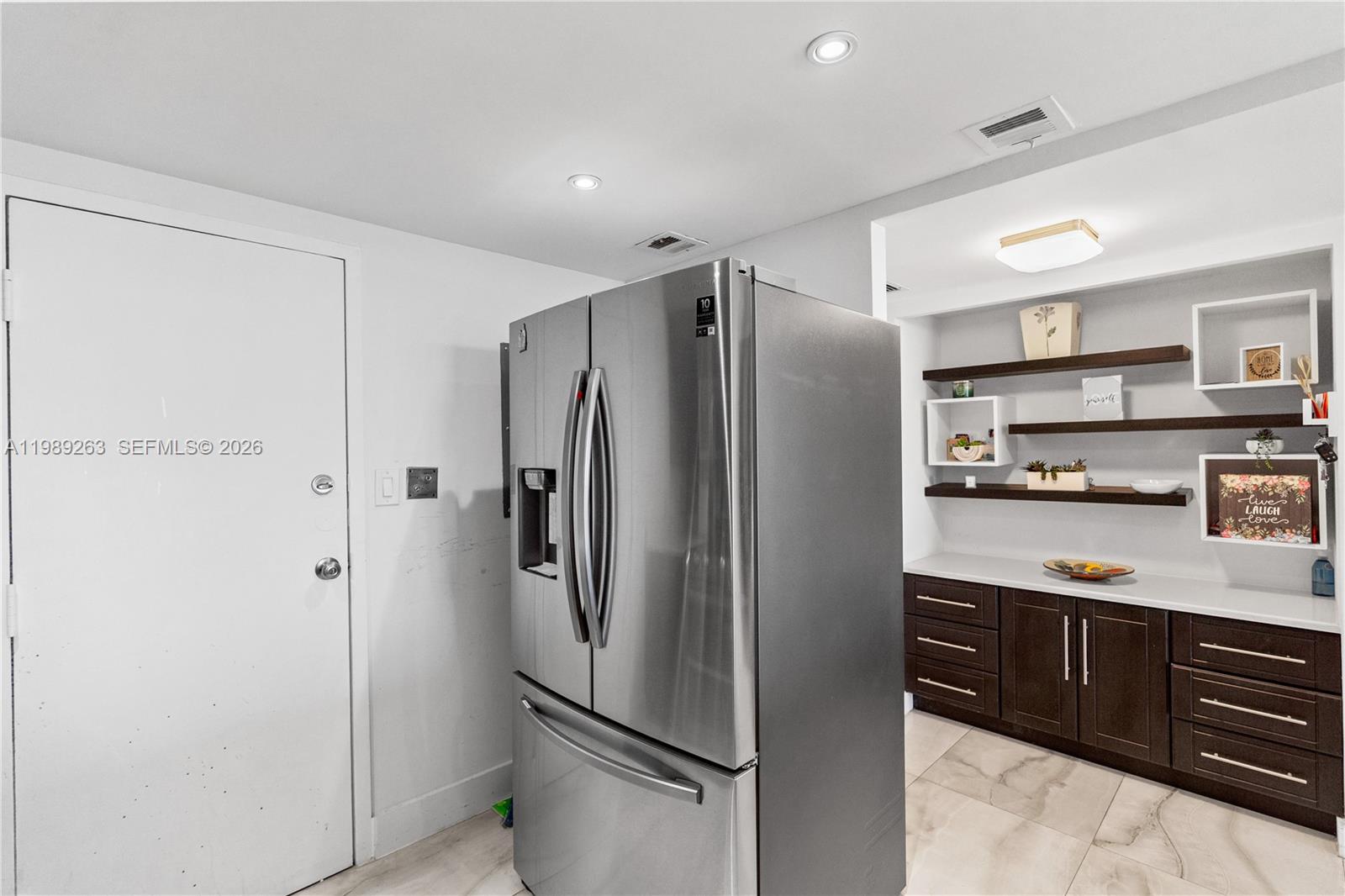 Photo of 437 Golden Isles Dr  #11J, Hallandale Beach, Florida, 33009 - 